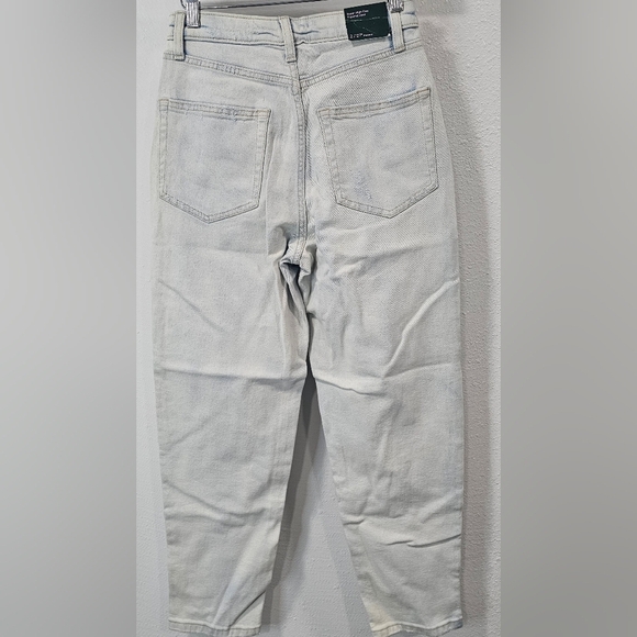 Wild Fable Womens Super High Rise Tapered Jeans Light Wash Size 2/27" Inseam NWT - Picture 5 of 11